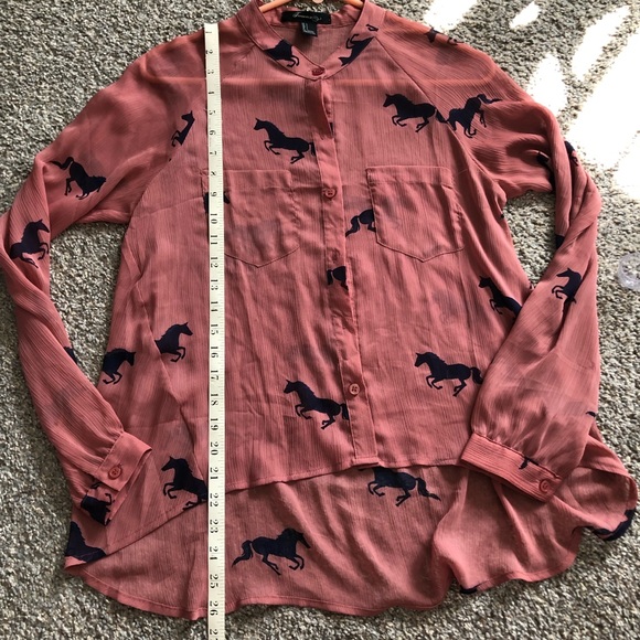 NEW Forever 21 button up blouse with horse patterns - Picture 8 of 11